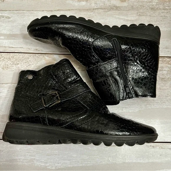 IMAC Croc Embossed Patent Leather Side Zip Booties Sz 39 US 9 Made In Italy - Picture 5 of 13